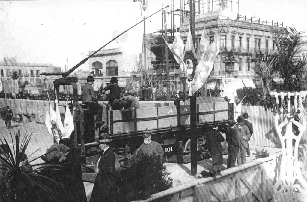 Noventa años del primer tranvía subterráneo