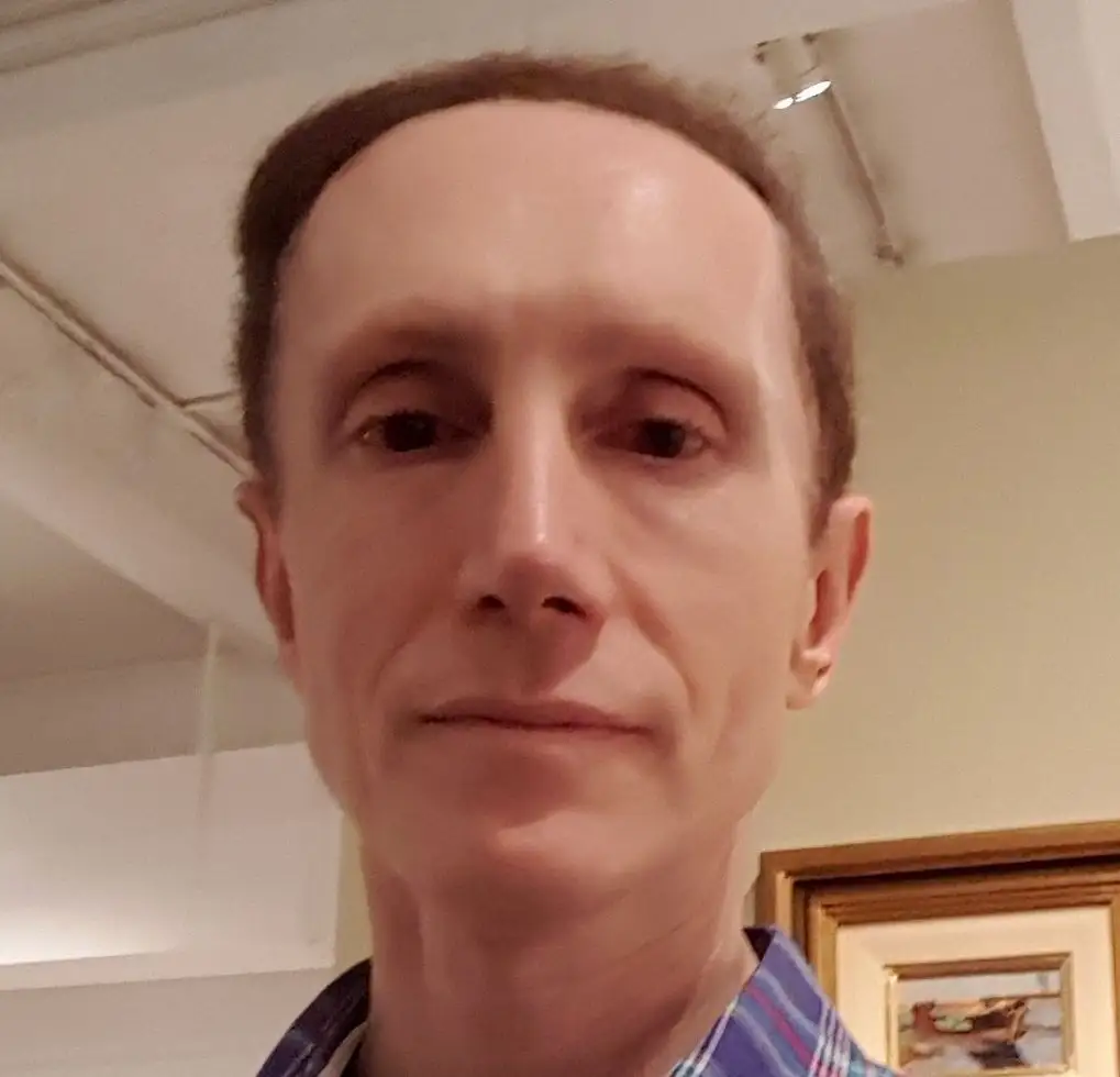 Historiador e investigador de Arte Argentino. Responsable del archivo documental del Museo de Bellas Artes de La Boca 