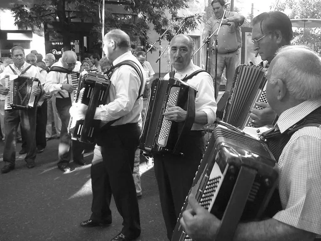 Los Anconetani, ligados a su tradición familiar